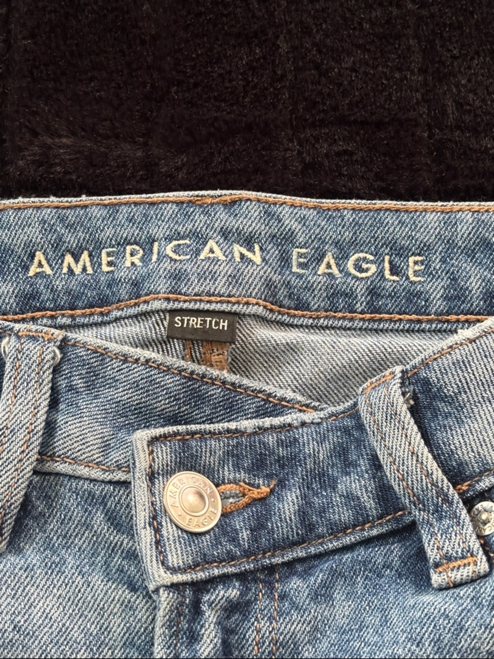 American Eagle Outfitters Light Blue Distressed Straight Leg Jeans - Picture 3 of 6